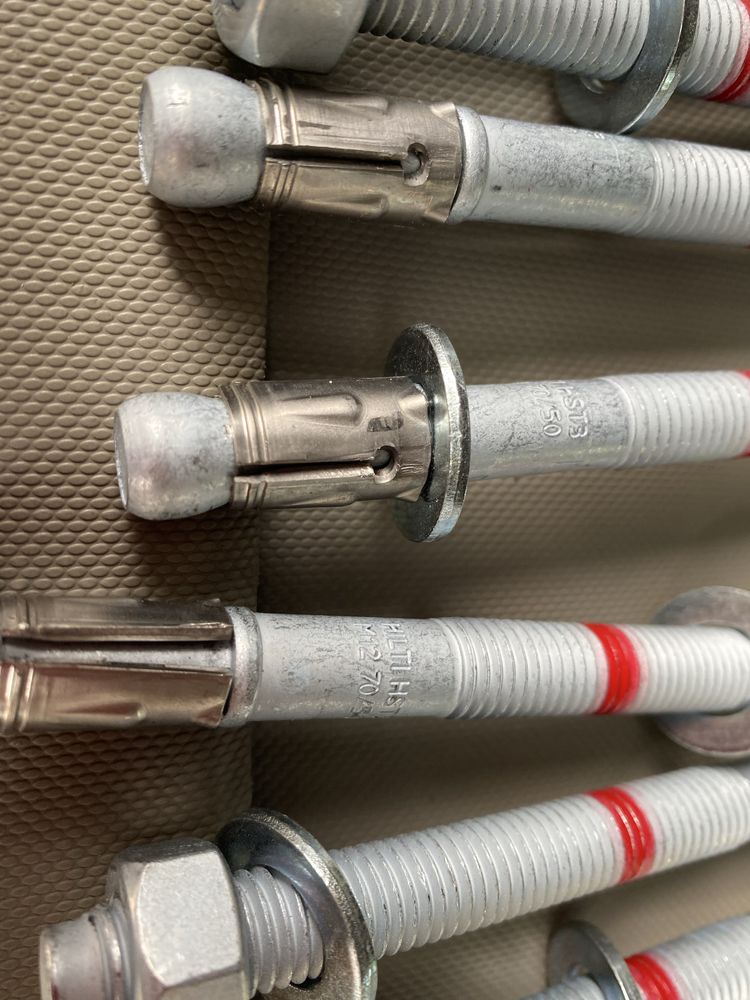 Клинов дюнел HILTI HST3  M12x145. 70/50