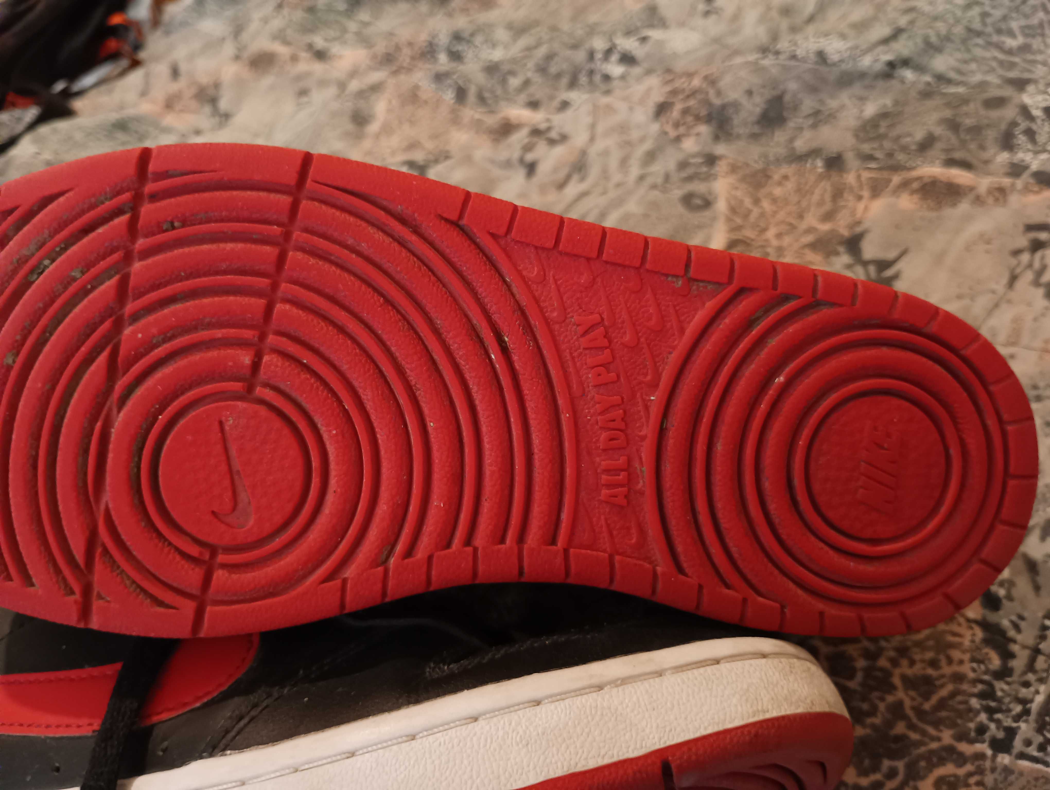 маратонки ,Nike 38, и40 номер