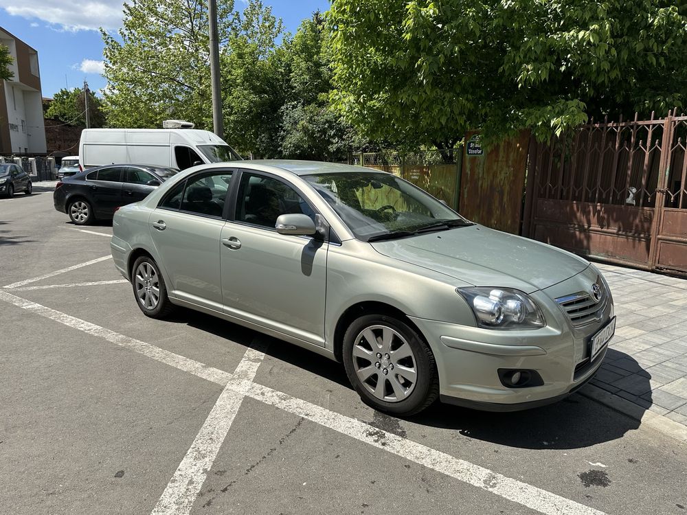 Toyota Avensis 2.0 D4D Primul proprietar