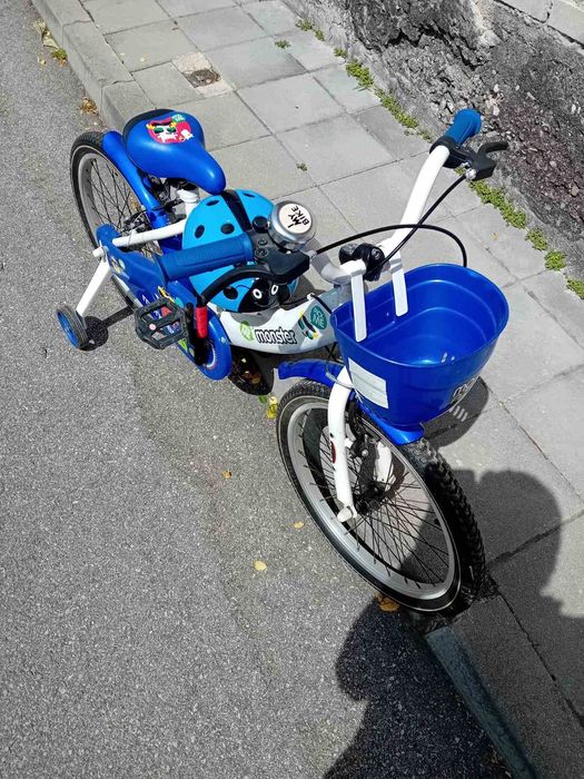 Колело МОНИ  MONSTER с каска