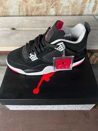 Jordan 4 retro.!.