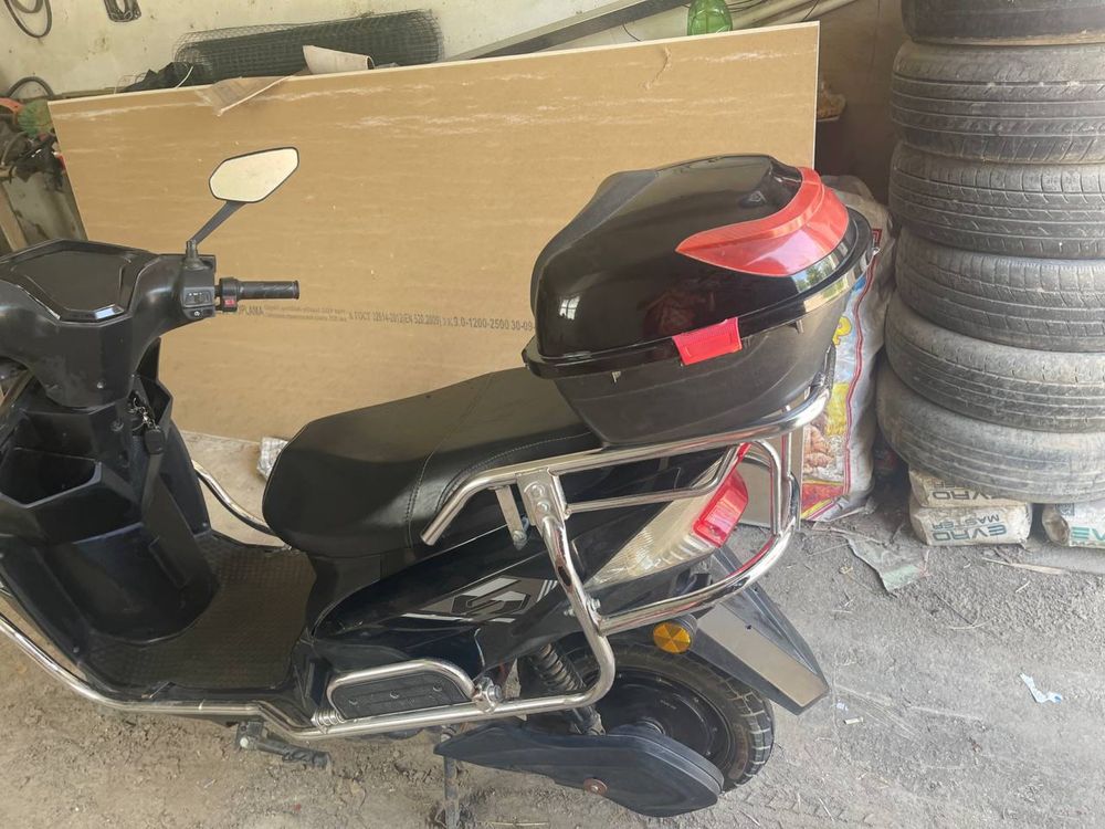 Skuter elektr zor