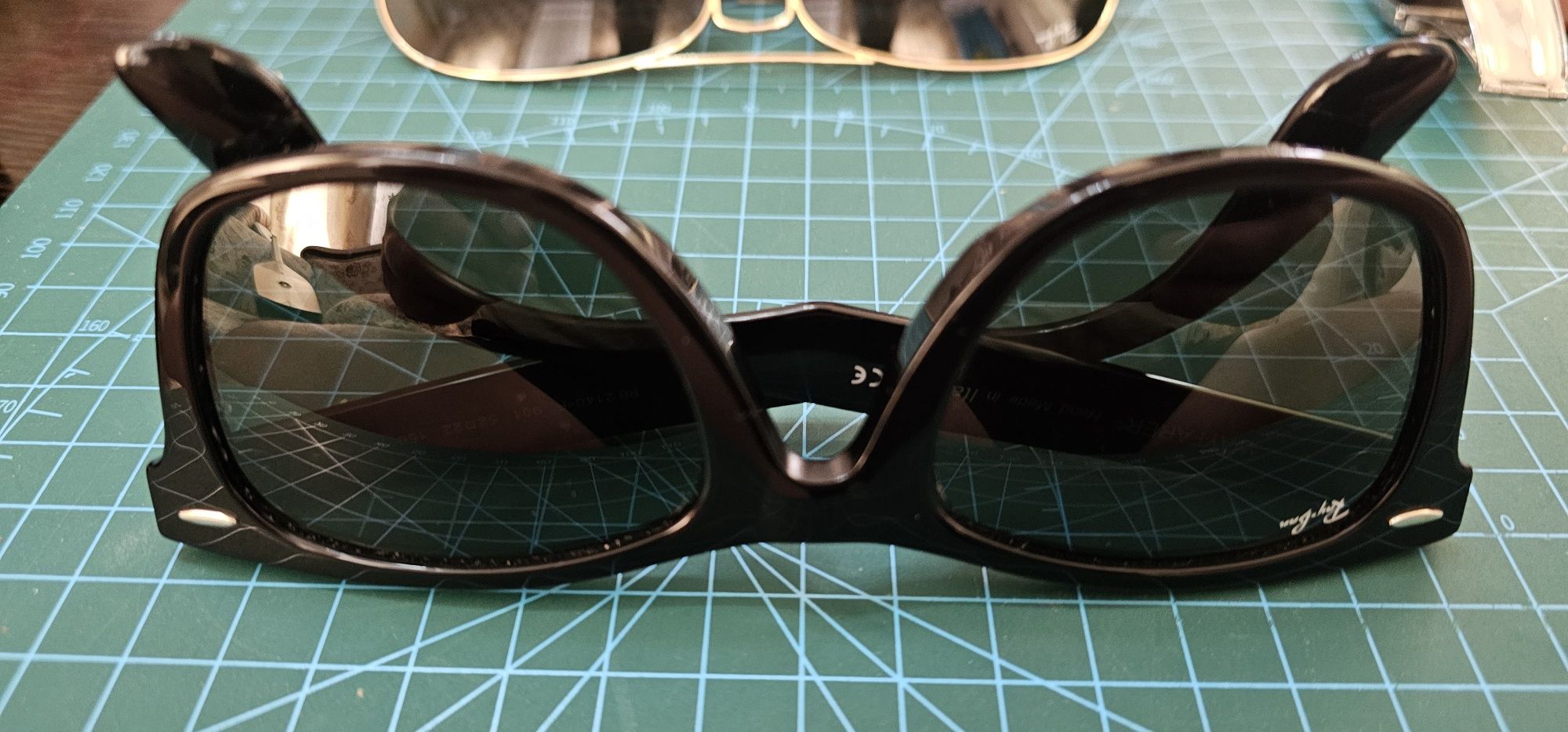Ray ban wayfarer 52