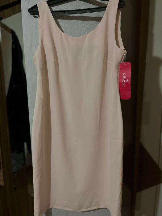 Продам платье с пончо новое