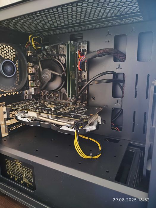 Геймърски i3 9100f, RX 570 8GB, RAM 16GB DDR4