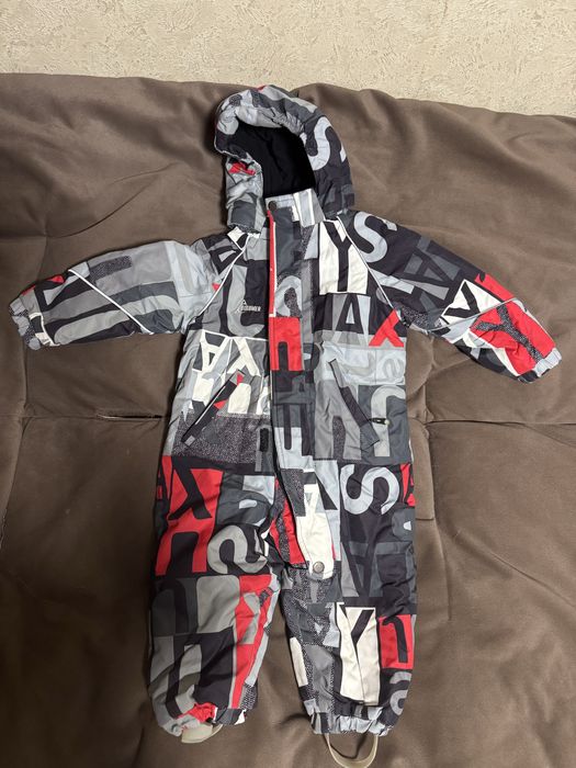 Продам детский зимний контбинезон