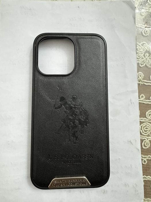 Срочно продаю чехлы от Айфон 13 про и 12