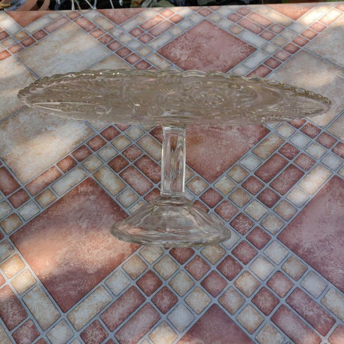 Fructiera , platou tort , din sticla