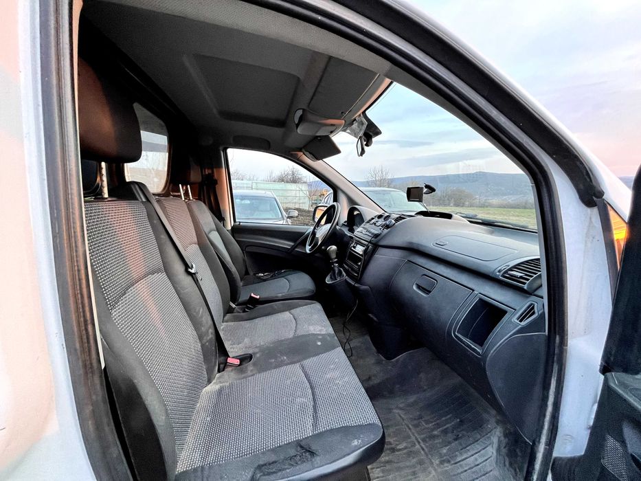 Mercedes-Benz Vito 110 CDI 3 locuri