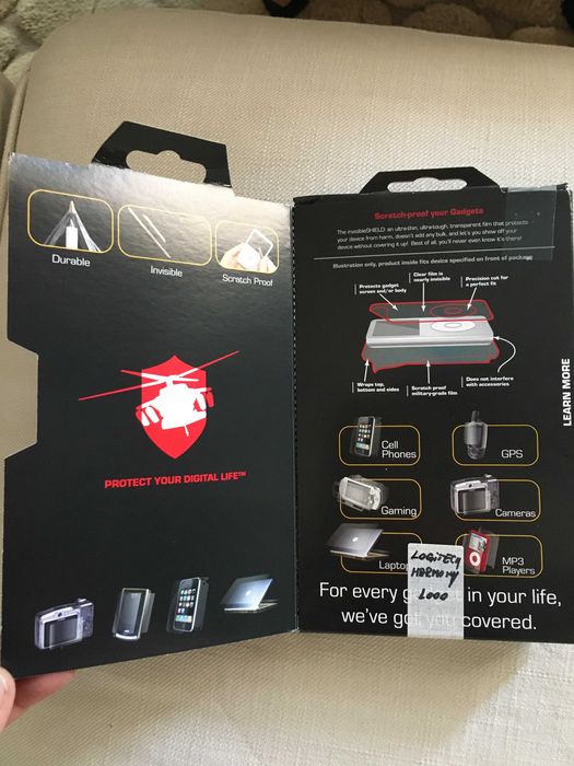 Folie Invisible Shield by Zagg pentru Logitech Harmony 1000