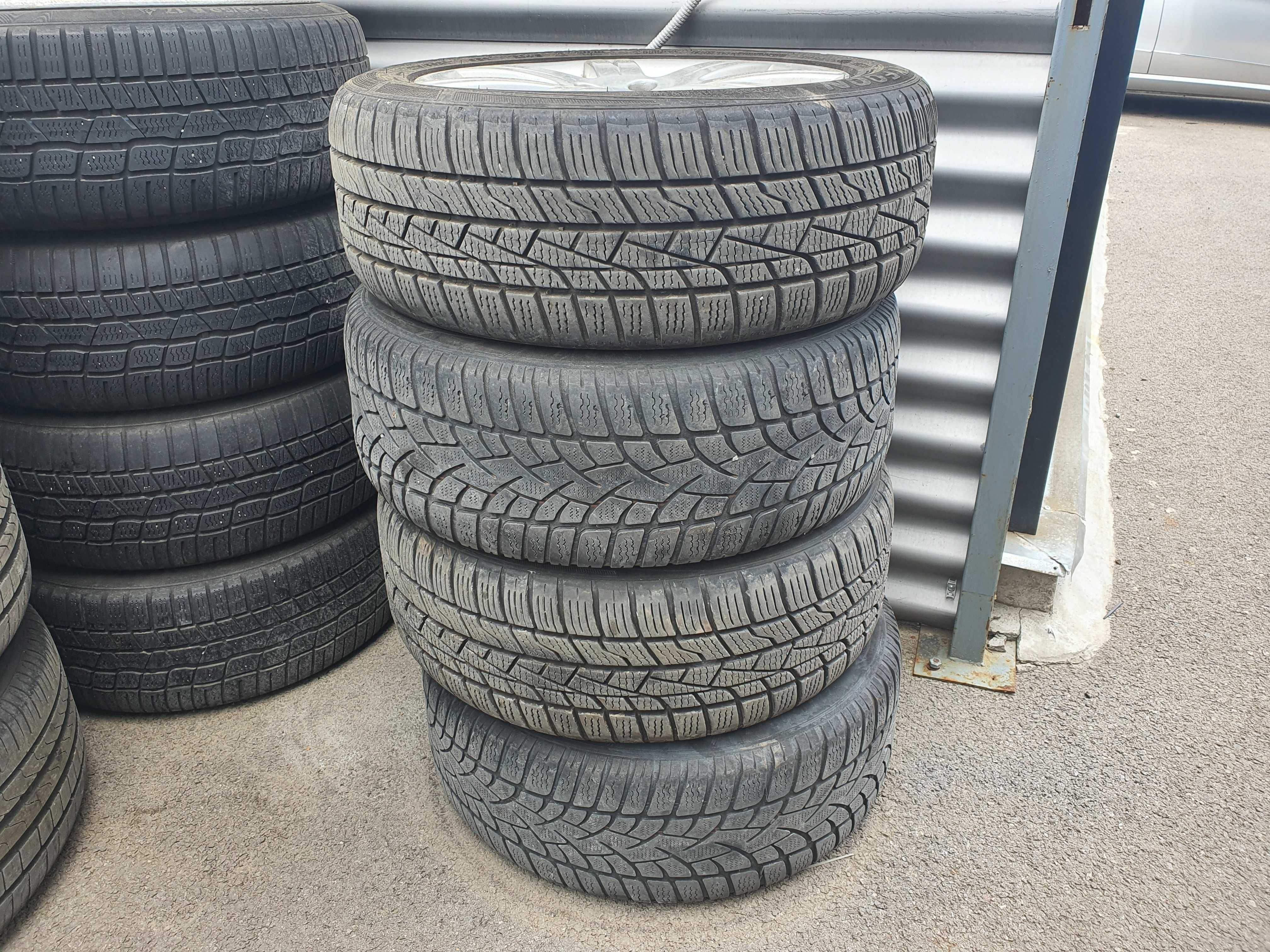 Гуми с Джанти за AUDI A6 225/50 R 17 2018 год.