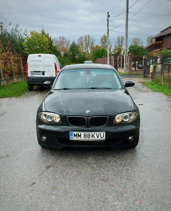 Vând bmw seria 1