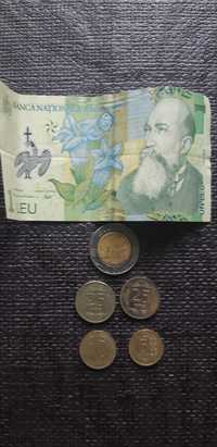 Монети и банкнота