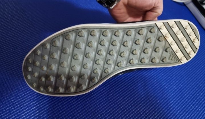 Adidas Adicross естествена кожа номер 42