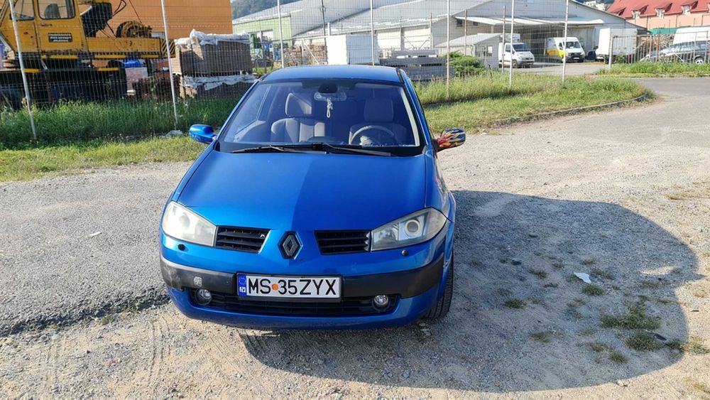Renault Megane II,2.0 benzină, 3 uși, an 2002, întreținută foarte bine