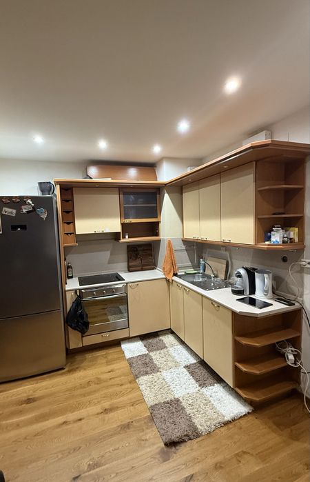 Кухня в много добро състояние ! МДФ материал