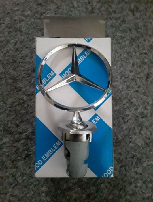 Эмблема на Мерседес