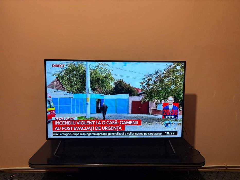 Televizor Led Smart Ultra 4K SAMSUNG 127cm model UE50NU7099