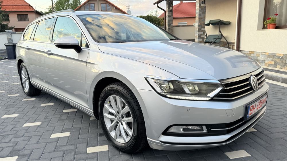Vw Passat 2.0tdi-150cp DSG 2016 comfortline LED/camera/padele/senzori/