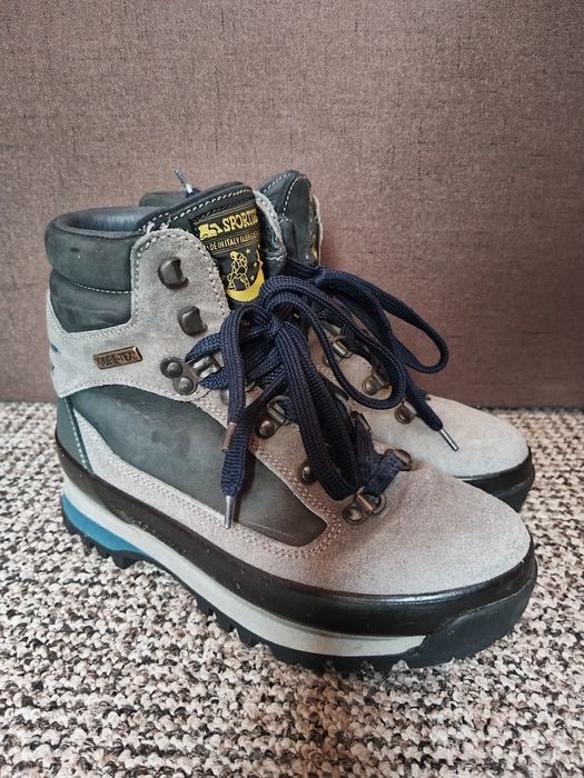 38 Туристически обувки La Sportiva