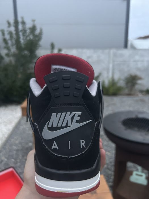 Air Jordan 4 Retro “Bred” (2019)