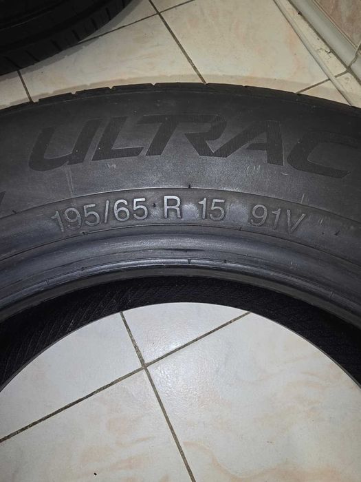 Anvelope/cauciucuri vara 195/65 R15V noi.