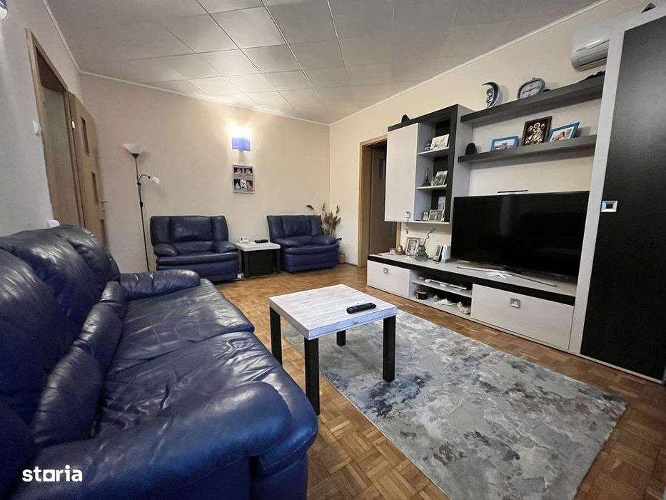 Comision 0%. Apartament 3 camere, etaj intermediar, Tractorul.
