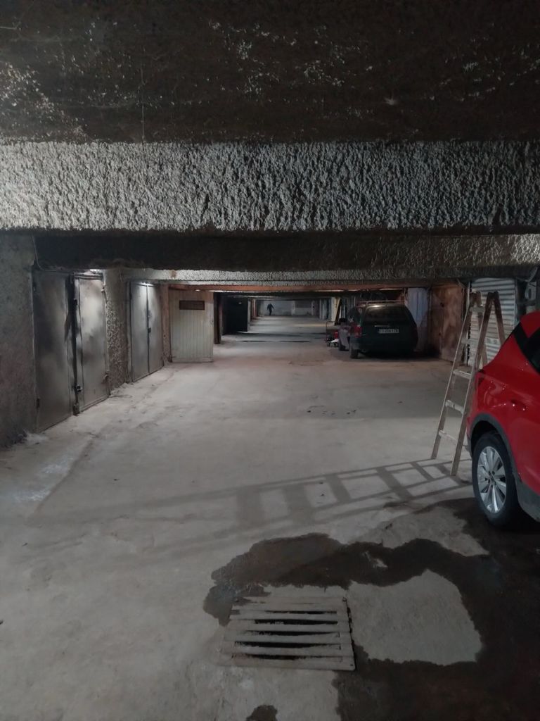 Дава се под наем Гараж / Паркомясто в София, Лозенец - 19 кв.м за 153 € - Снимка #1
