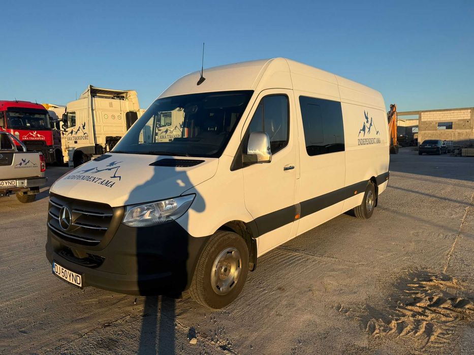 Se vinde Mercedes-Benz Sprinter 2.2 CDI – 8+1 locuri