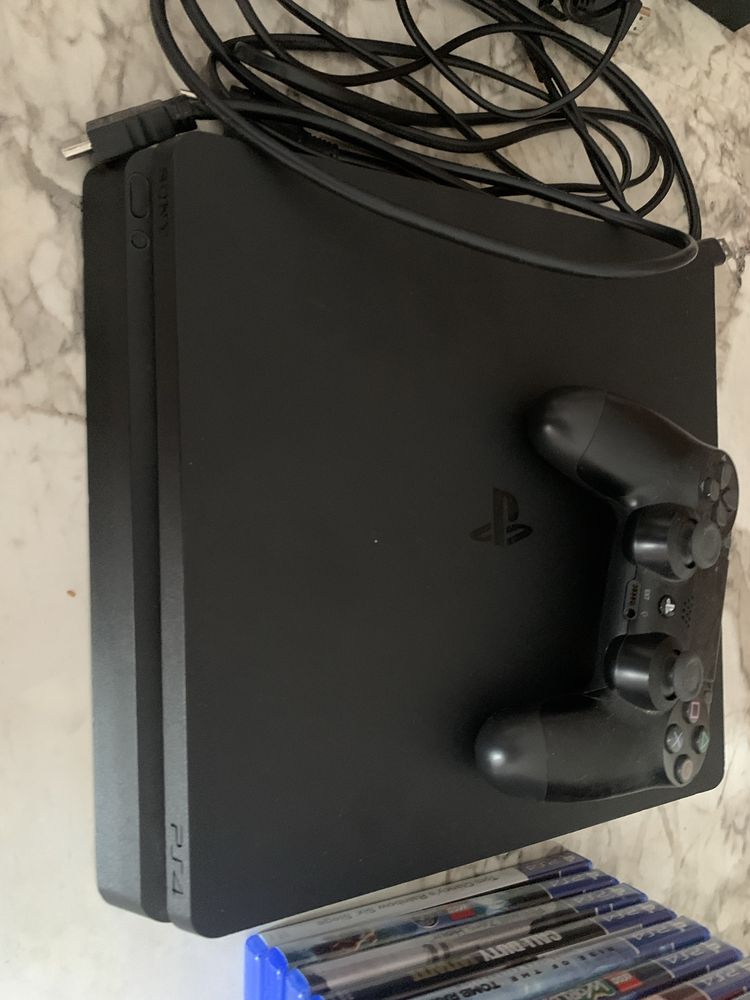 Vand play station 4 slim + Ochelari VR+10 jocuri