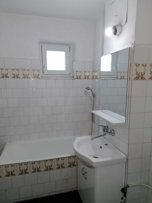 Inchiriez apartament 2 camere Trivale