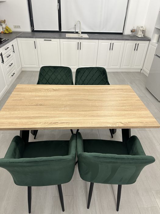 Scaune verde smarald noi 2 buc disponibile