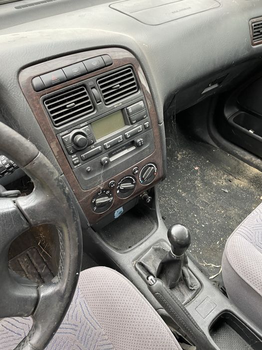 Тойота Авенсис Т22 на части