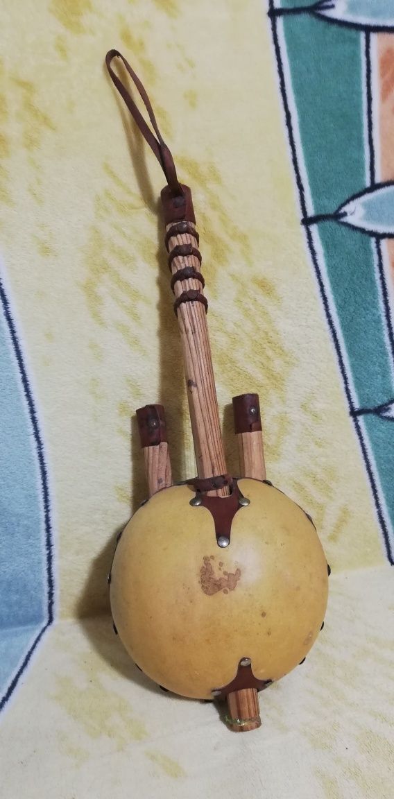 Instrument muzical african Kora