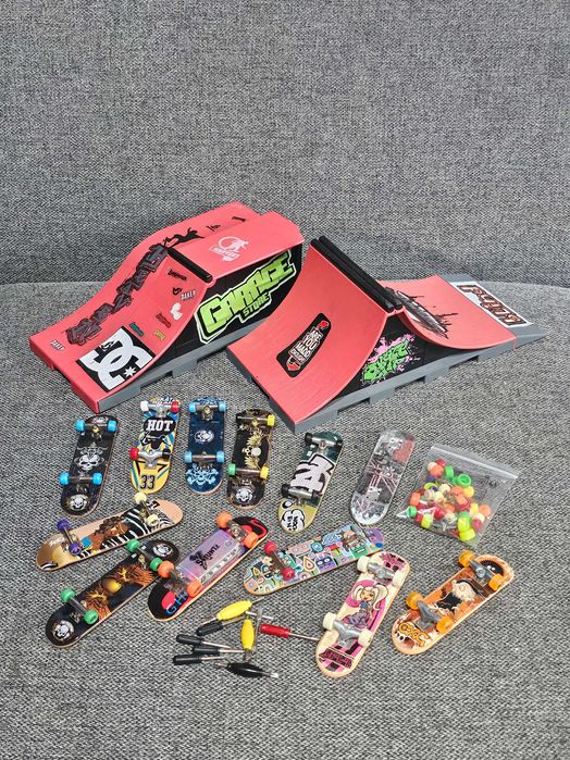 Set jucari mini skateboard tip tech deck