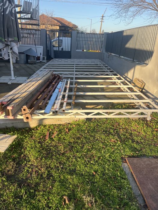 Метален навес ...