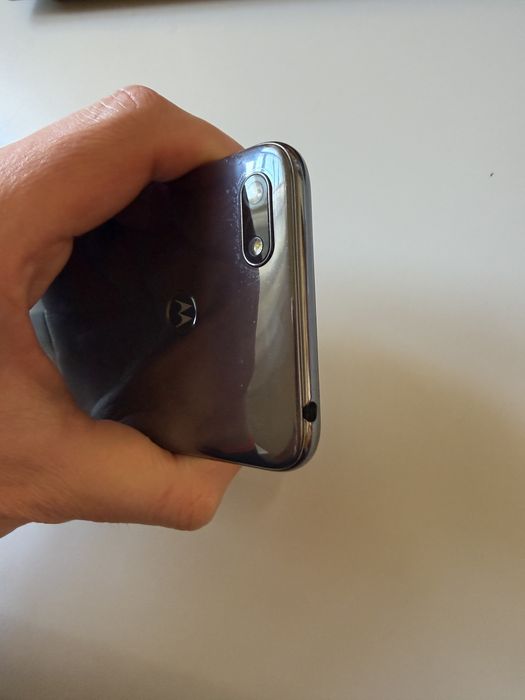 Мобилен телефон Moto E6 Play