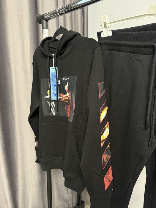Compleu OFF WHITE super calitate