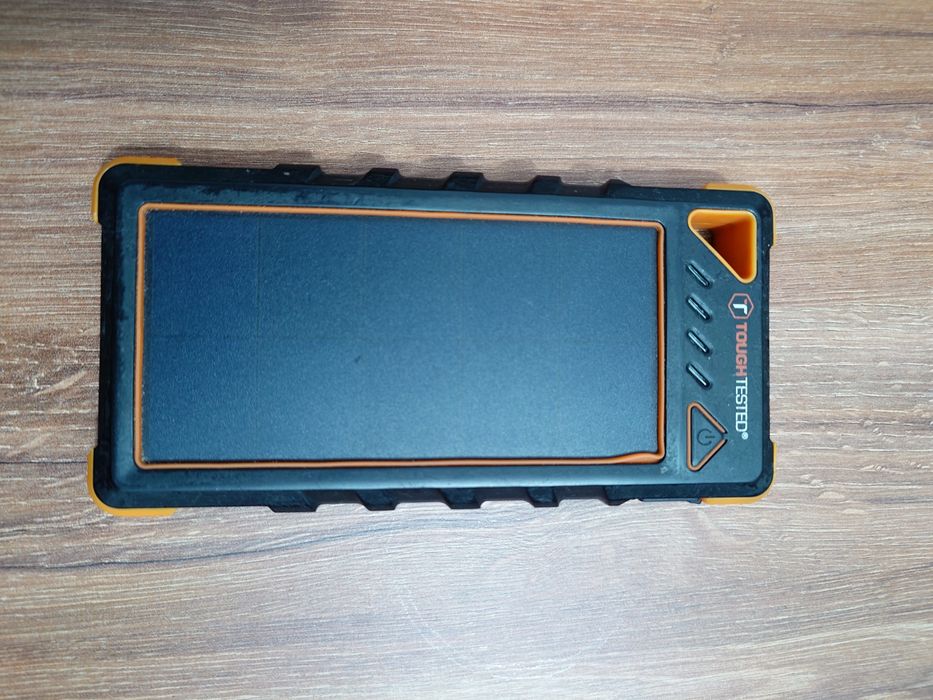 Baterie externa solara 16000mAh, 59.2Wh