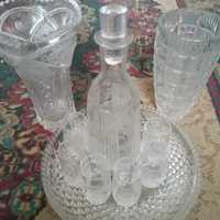Графин, 6 стопок и 3 хрустальных вазы