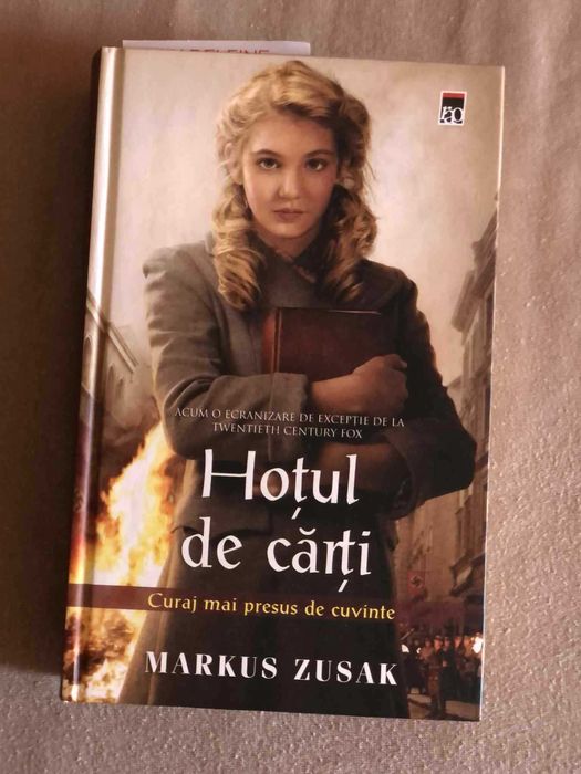 Vand cartea "Hotul de carti"