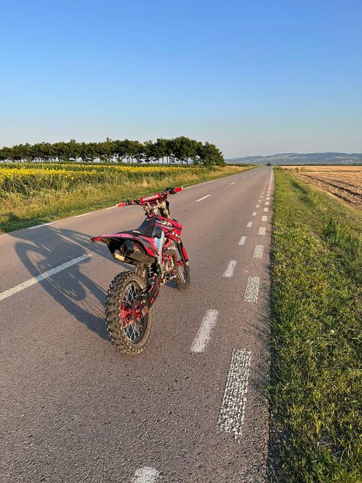 Vând Honda crf 450 2013,cu acte