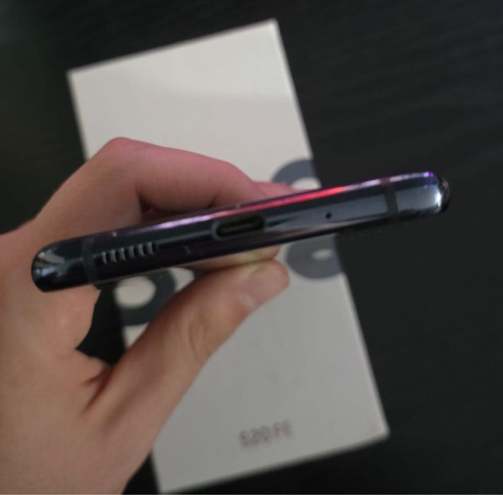 Samsung Galaxy S20FE