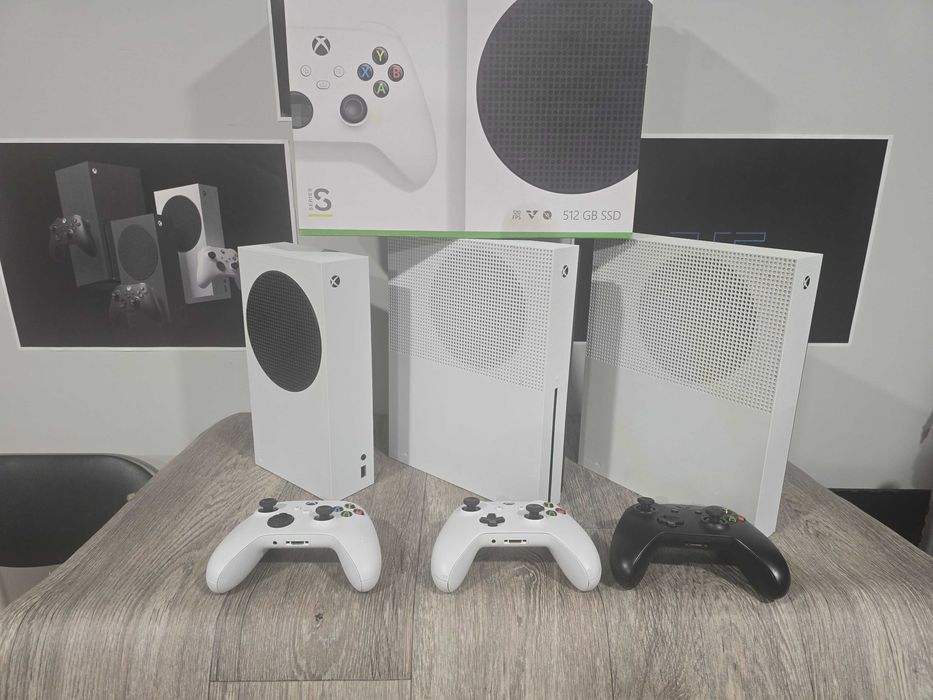 Лот конзоли Xbox (One S и Series S)