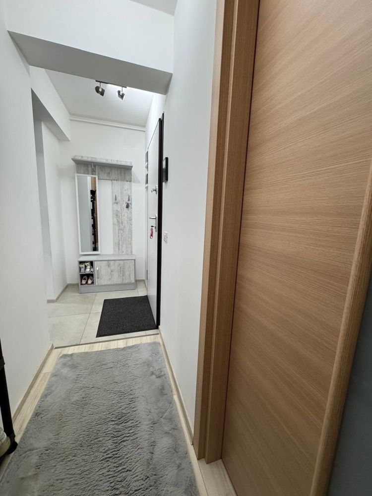 Vand apartament la 2 minute de mall coresi