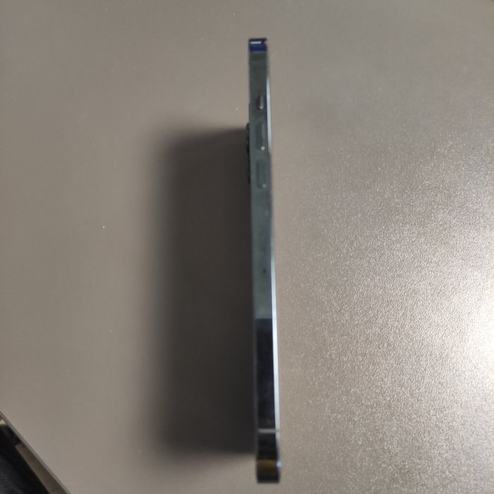 Продавам Iphone 12 pro max