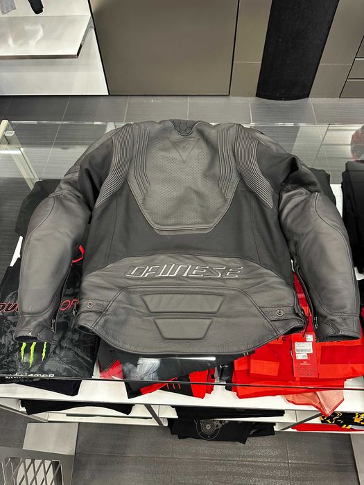 Екипировка Dainese