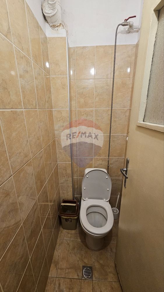 Продава се Четиристаен апартамент в Варна, Базар Левски - 108 кв.м за 2315 €/кв.м - Снимка #12