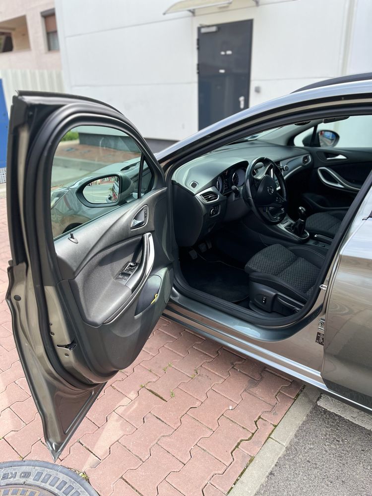 Opel Astra K Sports Tourer 1.6 CDTI 136 CP – 2017