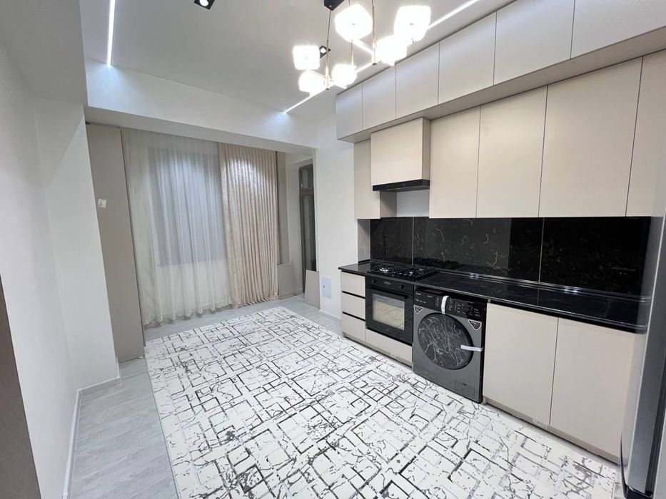 Vokzal xududi 3 xona 4 etajda kvartira sotiladi